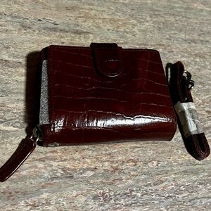 New Walletbe burgundy embossed Croco Italian leather multifunctional wallet
